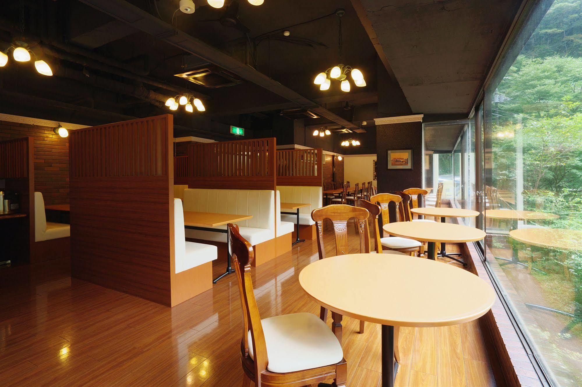โรงแรมโทโนซาวะ ควอเตอร์ ไซซันส์ ฮาโกเน่ ภายนอก รูปภาพ